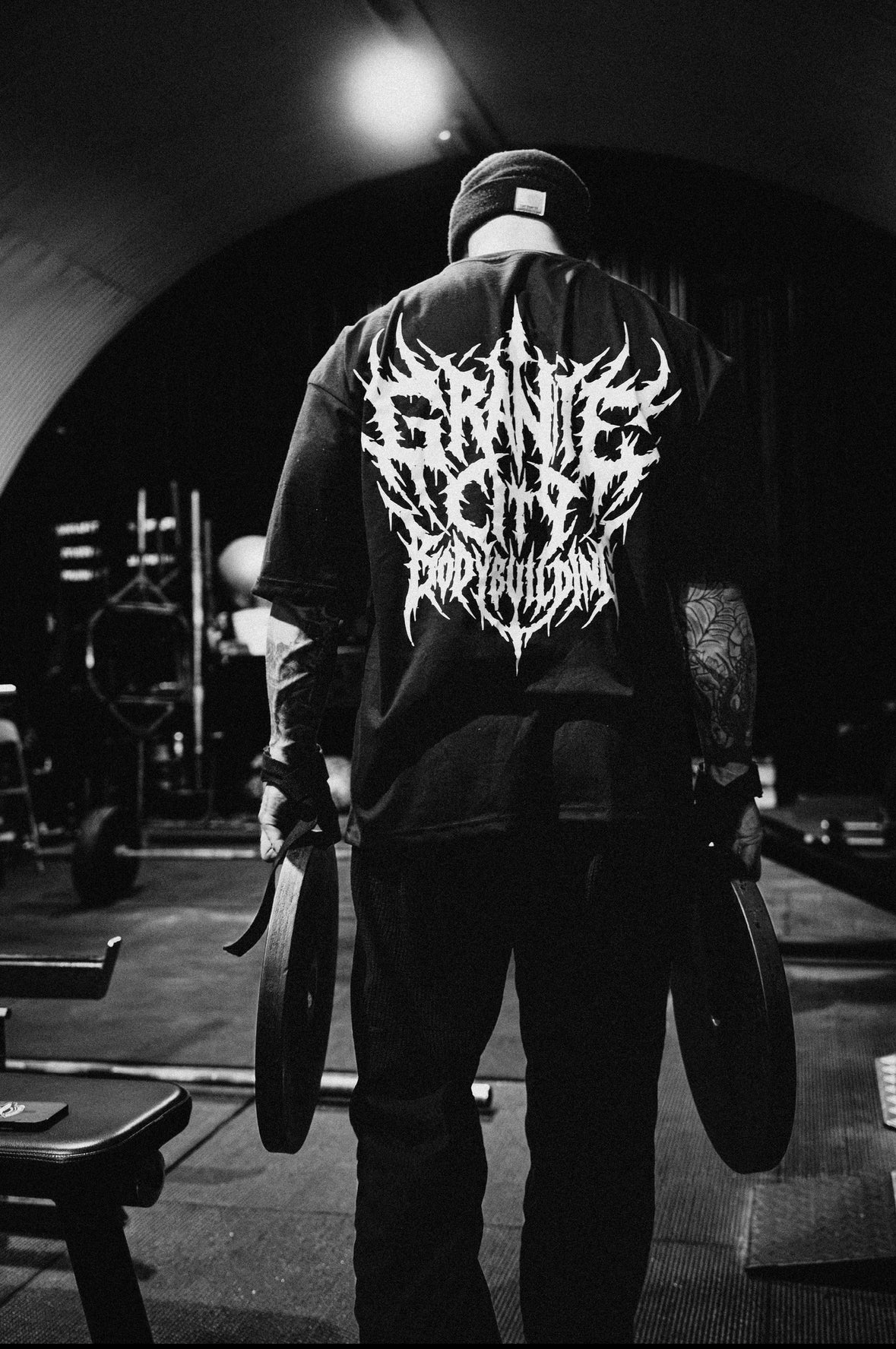 Winter Arc T - White on black